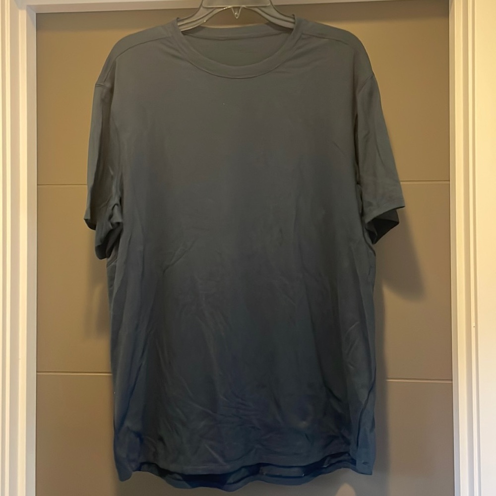 Lululemon Men’s Tee